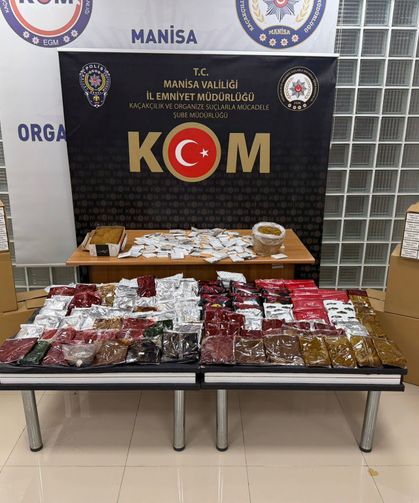 Turgutlu ve Kırkağaç’ta kaçak tütün operasyonu: 2 gözaltı