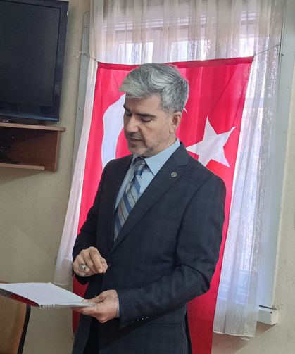 Salihli Türk Ocakları’nda Ednan Aras güven tazeledi