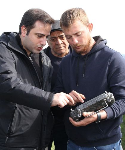 Kaymakam Altuntaş drone ile gübreleme çalışmalarını inceledi