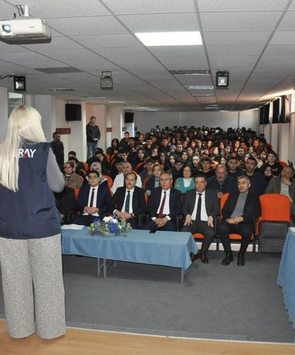 Salihli’de öğrencilere siber suç ve IBAN dolandırıcılığı uyarısı