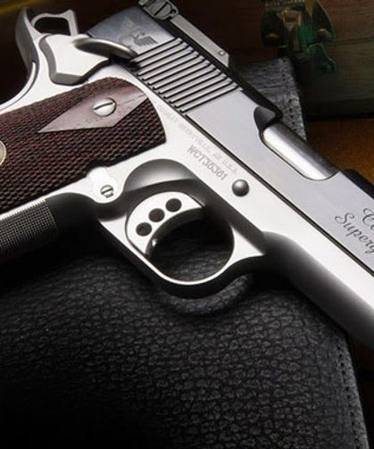 Silah Ruhsatlarında Son Durum: Taşıma Kime Veriliyor, Ücretler Ne Kadar?