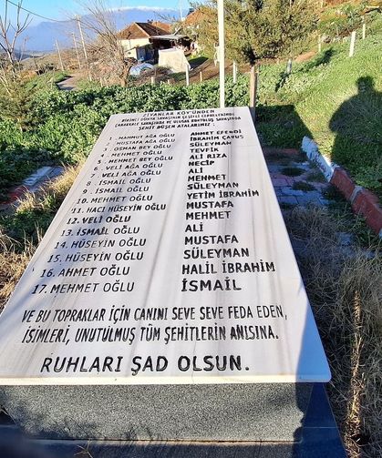 Manisa'da 35 haneli mahalleden vefa örneği