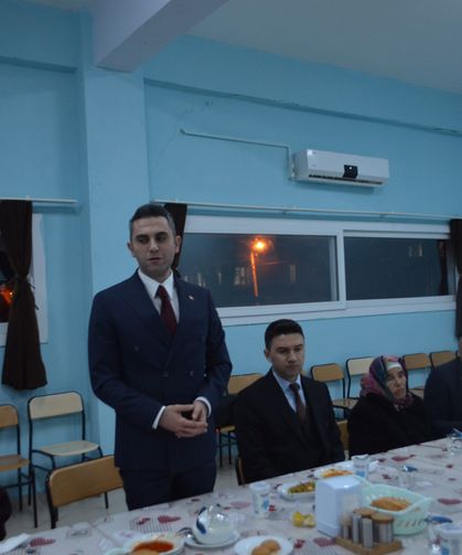Selendi'de şehit aileleri ve gaziler onuruna iftar yemeği