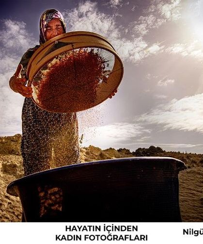 Salihli’de "Hayatın İçinden Kadın Fotoğrafları" sanal sergisi açıldı