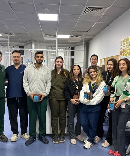 Yunusemre’de nöbetçi doktorlar unutulmadı