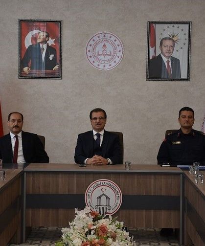 Salihli’de şiddetle mücadele masaya yatırıldı