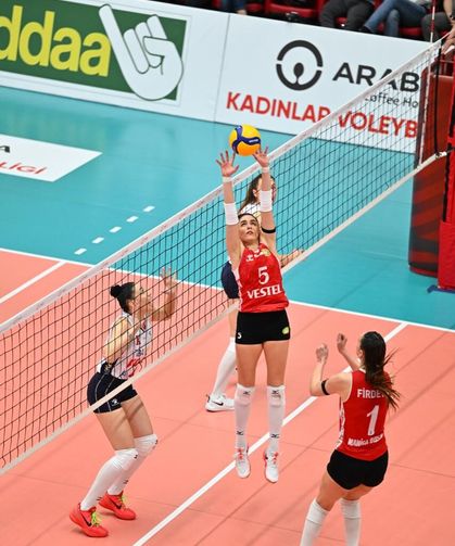 VESTEL Manisa BBSK, Play-off finaline adını yazdırdı