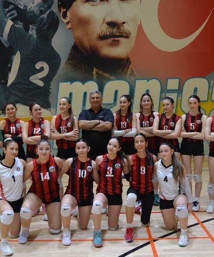 Turgutlu Belediyesi U17 Voleybol Takımı Manisa 2’ncisi