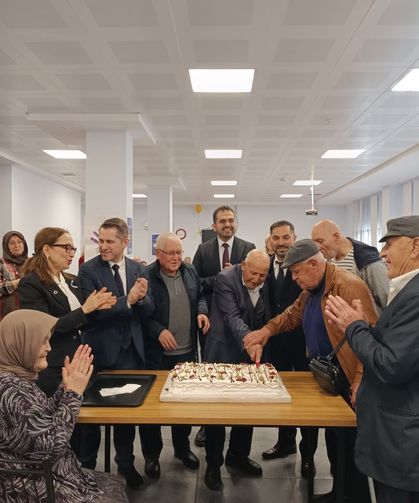 Gördes Huzurevi’nde hem sağlık taraması hem moral etkinliği