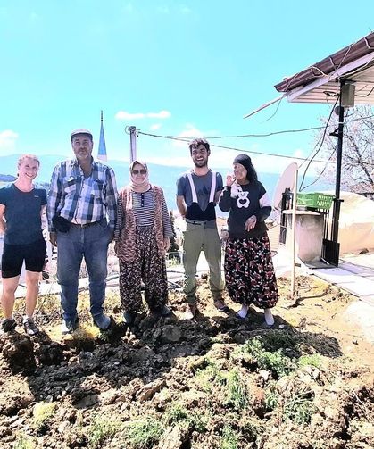 Fransız çift, Sarıgöl'de Türk misafirperverliğiyle tanıştı