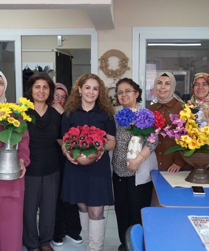 Atıklar kadınların elinde sanata dönüşüyor