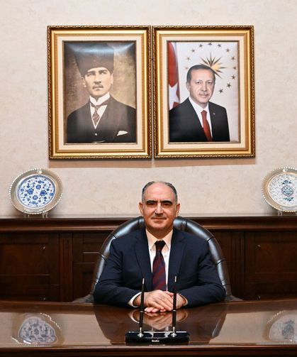 Vali Özkan'dan Manisa Gazeteciler Cemiyetine kutlama