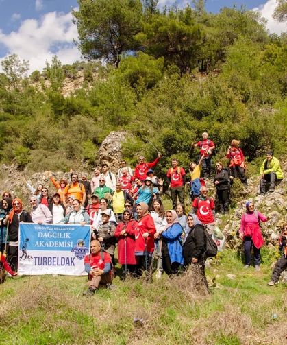 TURBELDAK’tan Ulubey Kanyonu’nda nefes kesen doğa yürüyüşü
