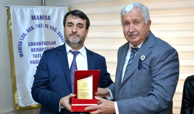 Mehmet Akgül başkanlık görevini Şafak Yıldırım'a teslim etti