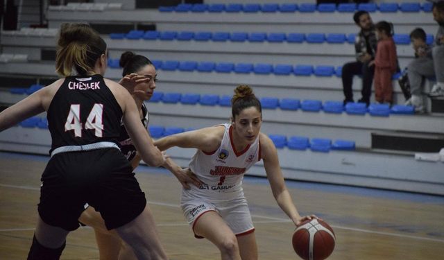 Turgutlu Belediyespor’dan farklı galibiyet: 84-70