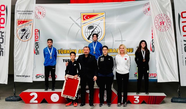 Manisalı sporculardan havalı silahlar şampiyonasında büyük başarı