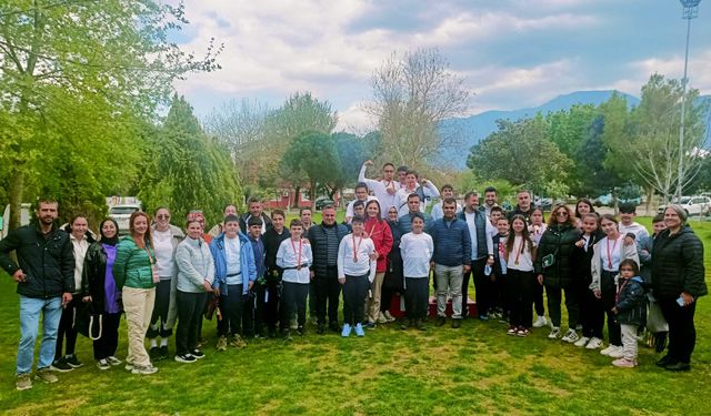 Manisa'da okul sporları okçuluk müsabakaları sona erdi