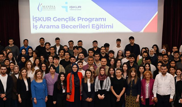 İŞKUR 'Gençlik programı iş arama becerileri eğitimi' MCBÜ’de gerçekleştirildi