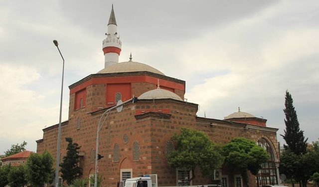 Manisa camilerinden yangın anonsu: "Yangın riski taşıyan işlerden uzak duralım"