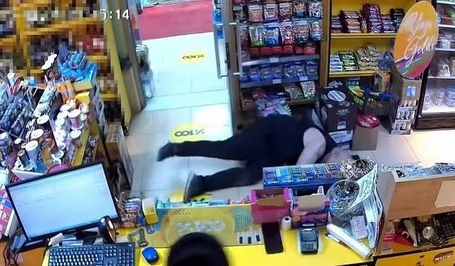 Gülerken bir anda yere yığıldı, hayatını kaybetti