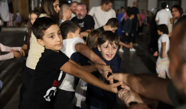 Yunusemre Belediyesinden çocuklara özel şenlik