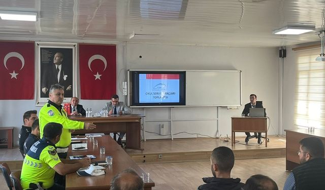 Sarıgöl'de okul servislerine yönelik toplantı