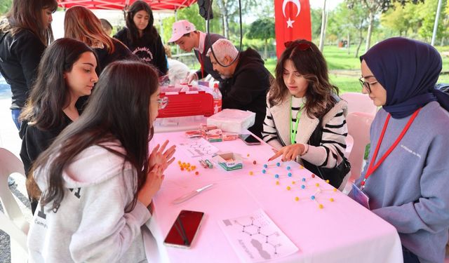 Yunusemre'de bilim şenliği başladı