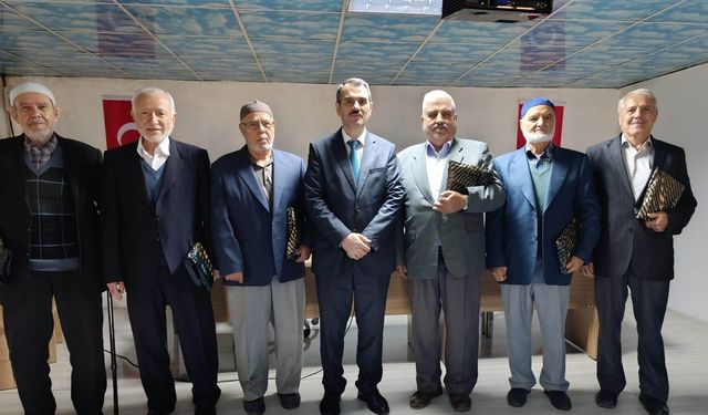 Selendi'de emekli imamlar unutulmadı