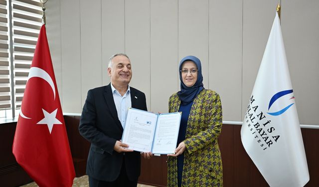 Manisa CBÜ ile Türkiye Beyazay Derneği arasında protokol
