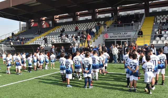 Yunusemre Belediyespor'un altyapı seçmelerine yoğun ilgi