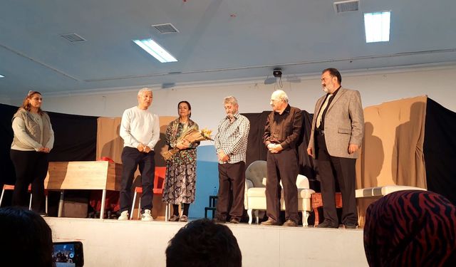 Sarıgöl'de tiyatro etkinliği büyük beğeni topladı