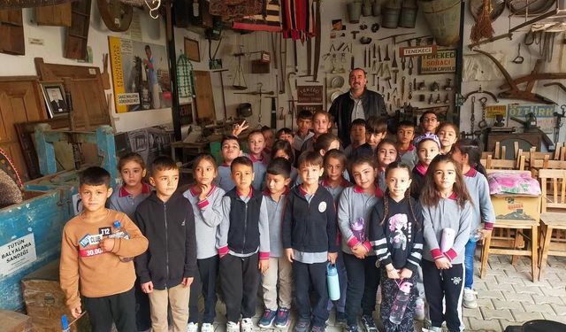 Minik öğrencilerden müze ziyareti