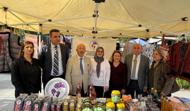 Sarıgöl’de kadın girişimciler tanıtım sergisi açıldı