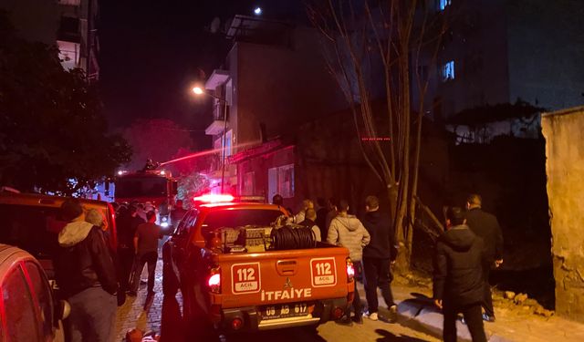 Çıkan yangında yaşlı kadın evsiz kaldı