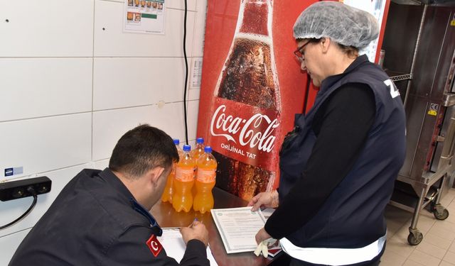 Yunusemre zabıtasından gıda denetimi