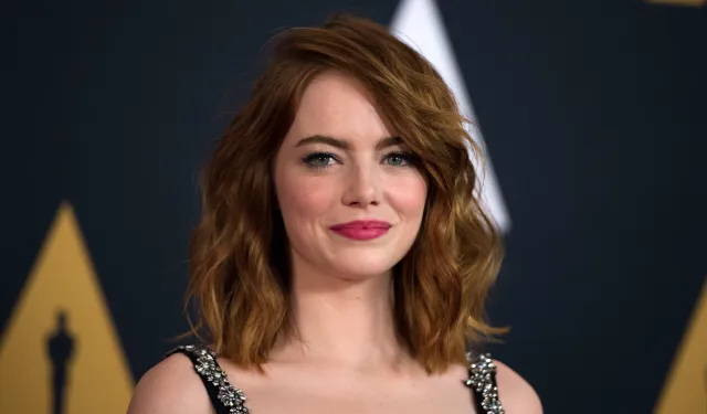 Emma Stone dünyanın en güzel kadını seçildi
