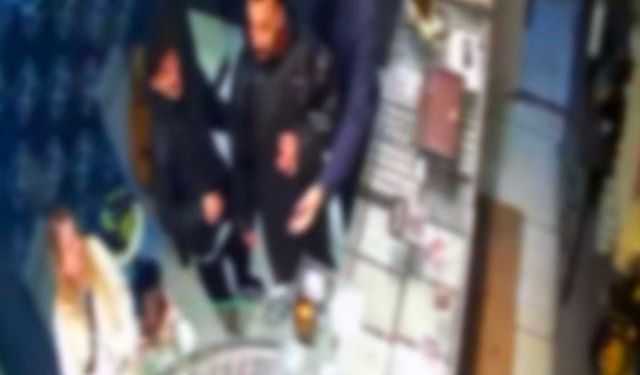 Eşinin altınlarını kumar borcu için aldı: Polis, tıraş olurken yakaladı