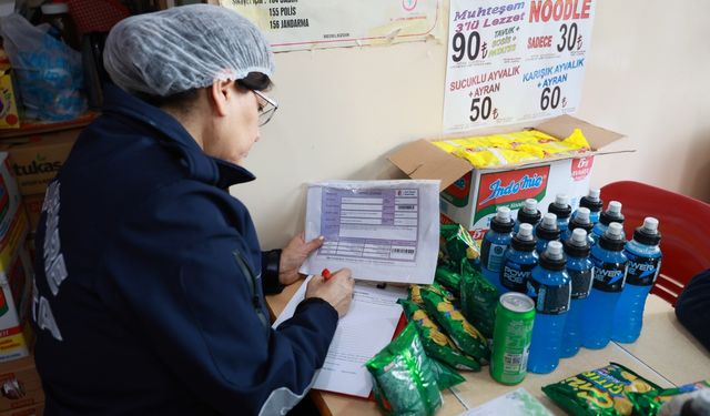 Yunusemre zabıtasından okul çevrelerinde denetleme