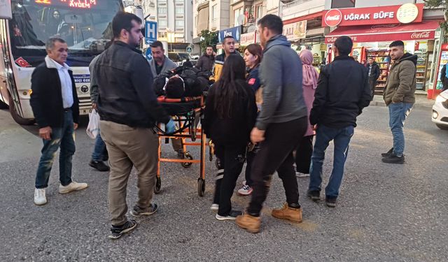 Motosikletle otomobil çarpıştı: 1 yaralı