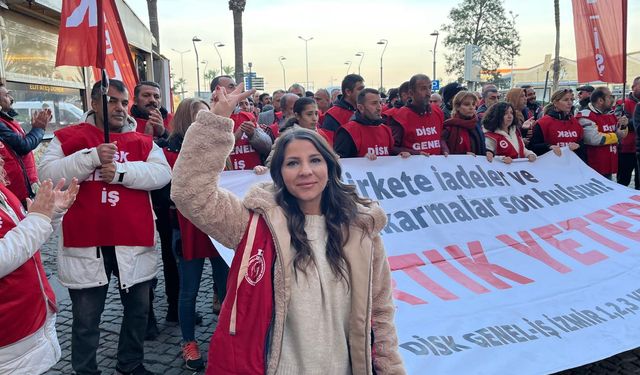İzmir Büyükşehir işçileri "Masa kurulmazsa mücadele büyüyecek"