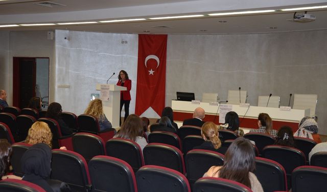 MCBÜ’de Dünya İnsan Hakları Günü paneli