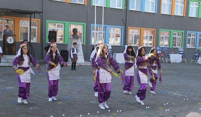 Kula'da Tutum, Yatırım ve Türk Malları Haftası kutlandı