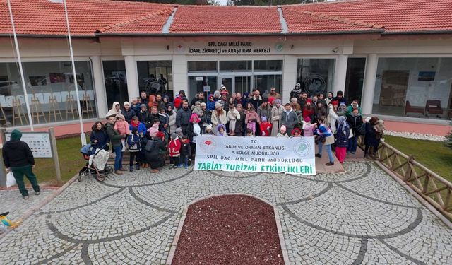 Minikler Spil Dağı’nda doğayla buluştu