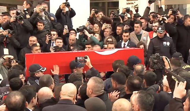 Gülşah Başkan'ın cenazesi Şehzadeler Belediyesi önüne getirildi