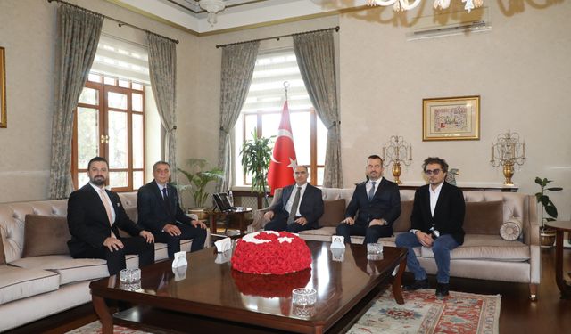 Şehzadeler Başkanı Şimşek Vali Özkan'ı ziyaret etti