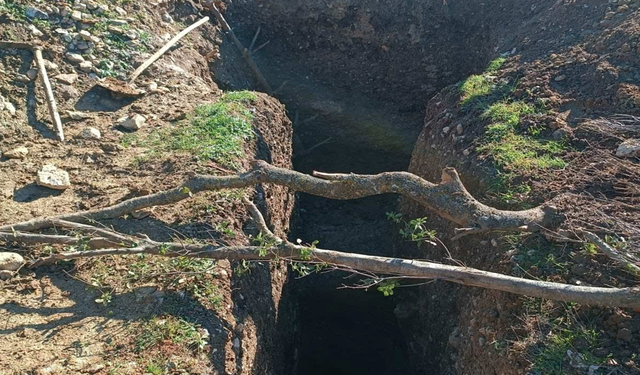 Akhisar’da kaçak kazıya jandarmadan suçüstü