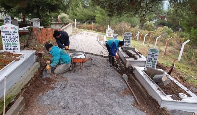 Manisa'da mezarlıklara kapsamlı bakım