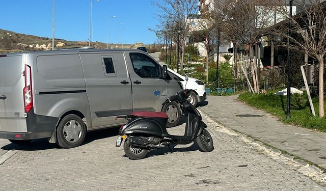 İzmir’de banka aracından yüklü miktarda vurgun