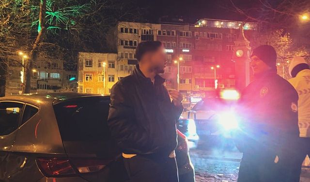 Alkollü sürücü polise dakikalarca dil döktü: "Ben polis olacak adamım, boyum da uzun"
