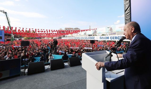Cumhurbaşkanı Erdoğan: "Bizimle laf değil eser, hizmet yarıştırın"